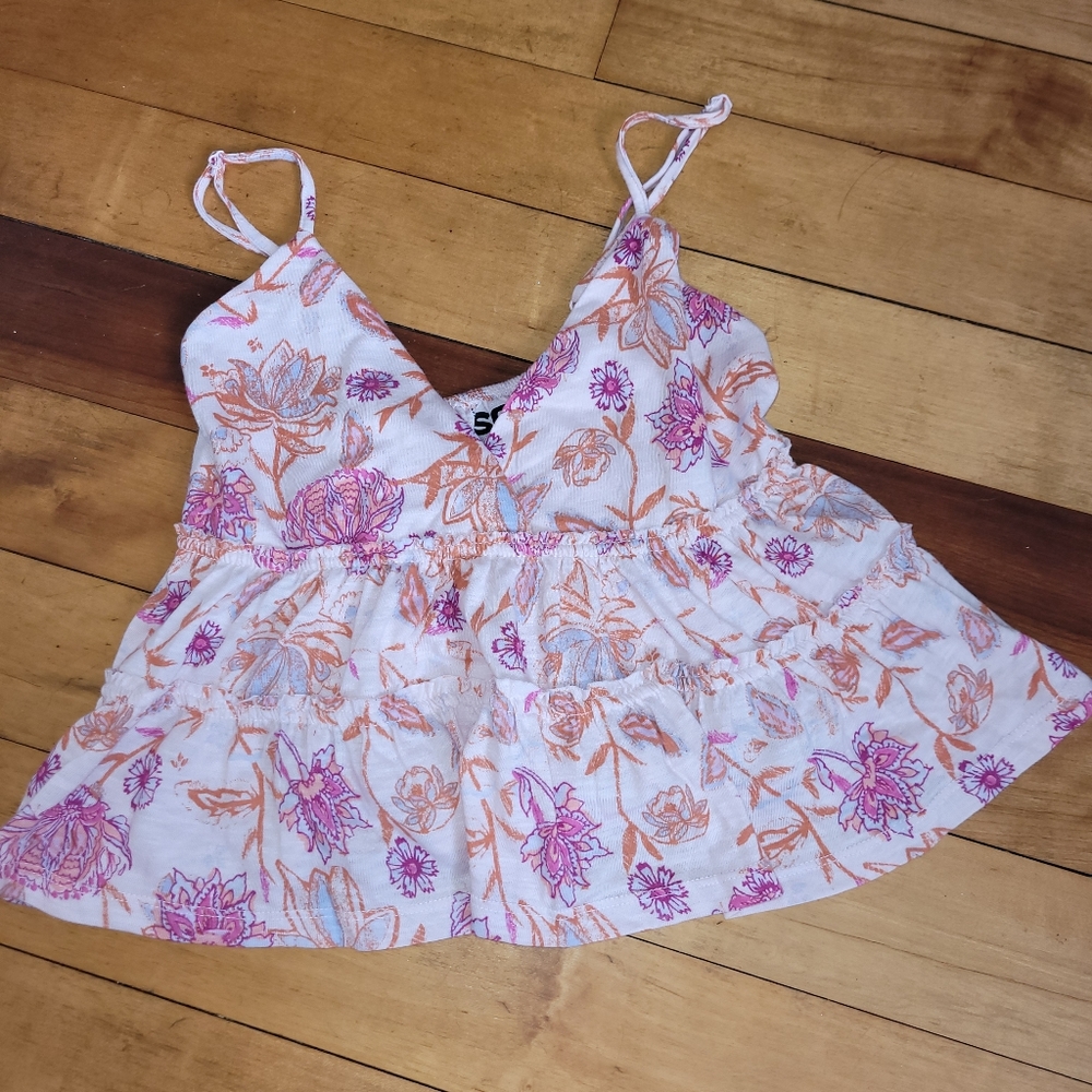 🆕️SO Cropped Floral Tank Top